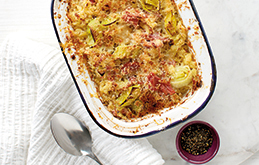 Mac and cheese with leek and ham hock