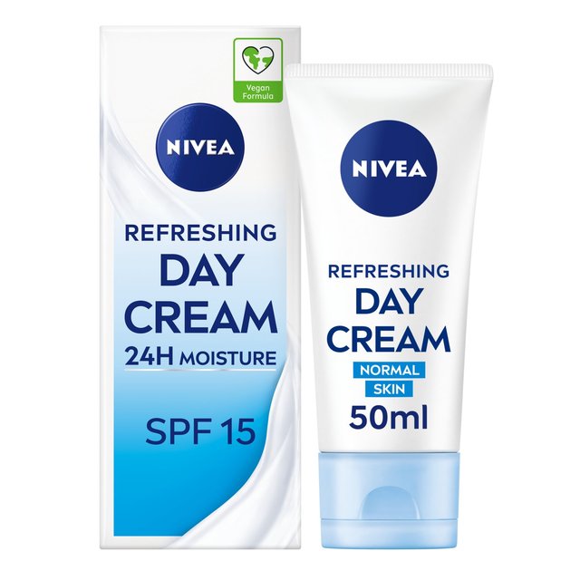 Nivea Day Cream Face Moisturiser for Normal Skin SPF15, 50ml