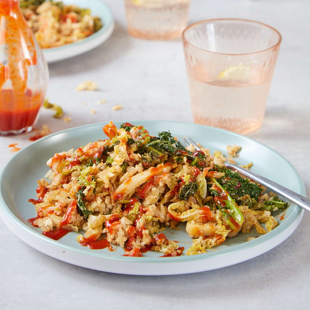 Tofu fried rice with savoy cabbage