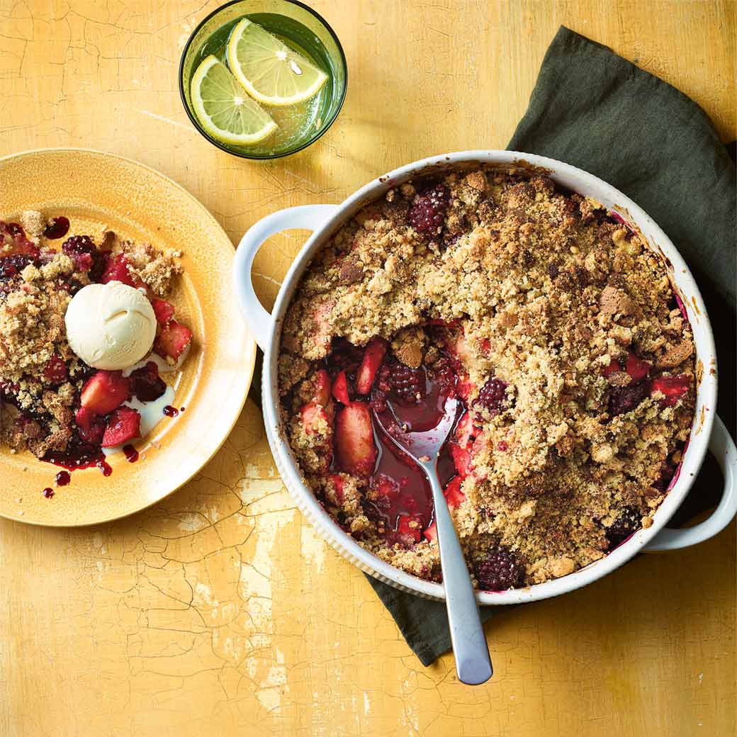 Apple, pear and blackberry amaretti crumble