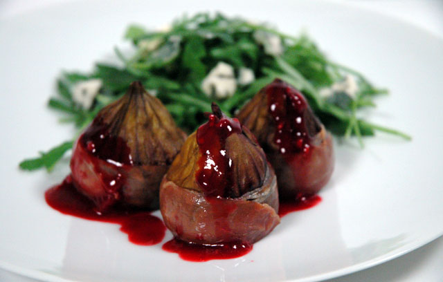 Parma Ham Wrapped Figs with Raspberry Dressing and a Dolcelatte and Rocket Salad