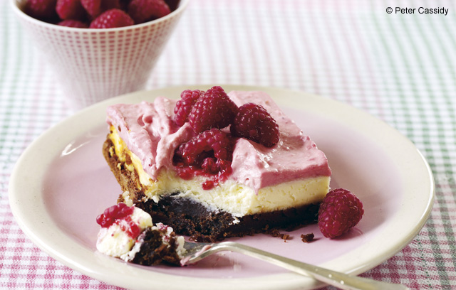 Raspberry Brownie Cheesecake