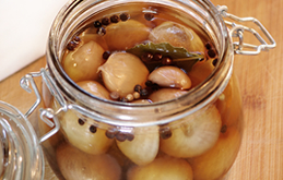 Honey Spiced Pickled Onions