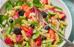 Mixed Berry Pasta Salad with Raspberry Vinaigrette