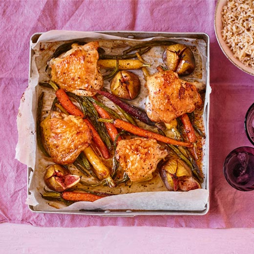 Honey-Roasted Figs, Carrots, Beans and Chicken Traybake