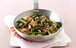 Chicken with Mushrooms and Black Bean Sauce 