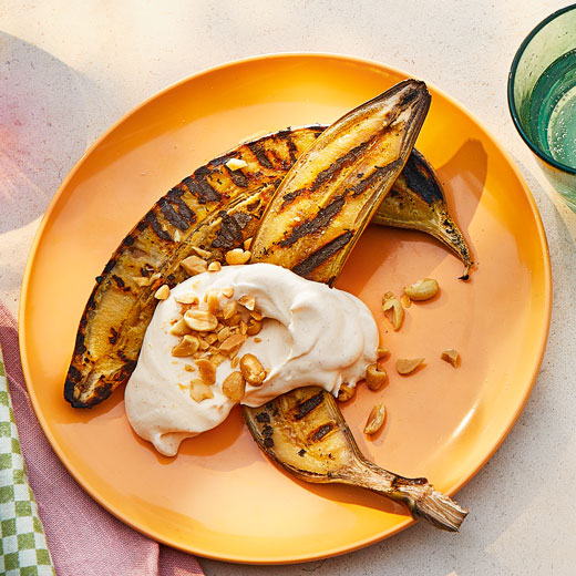 Barbecued Bananas with Peanut Butter Cream    