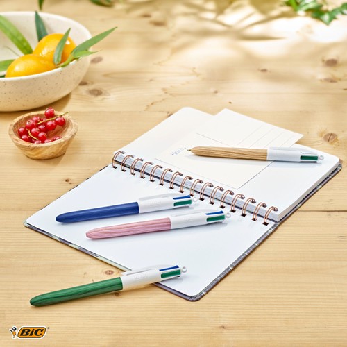 BIC 4 Colours Wood Retractable Ballpoint Pens