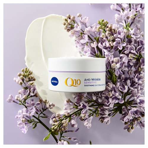 NIVEA Q10 Power Anti-Wrinkle Day Face Cream SPF15 for Sensitive Skin