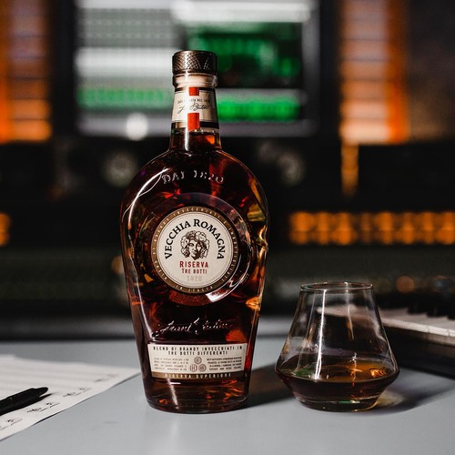 Vecchia Romagna Riserva Tre Botti 1820  Brandy