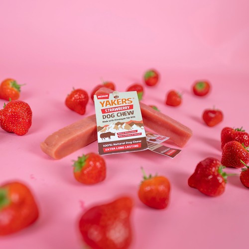 Yakers Strawberry Medium Dog Chew