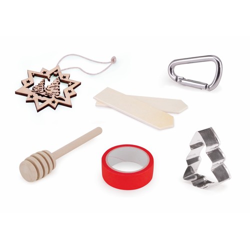 Silver Damask Christmas Crackers FSCTM Mix