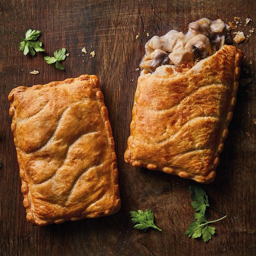M&S 2 Chicken & Mushroom Slices