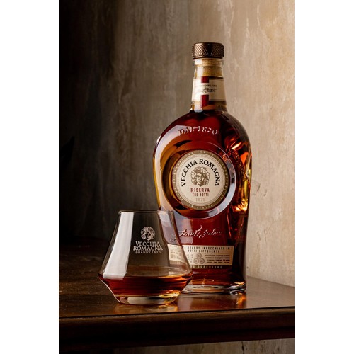 Vecchia Romagna Riserva Tre Botti 1820  Brandy