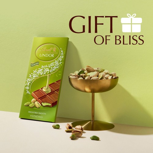 Lindt Lindor Milk Pistachio Chocolate Bar
