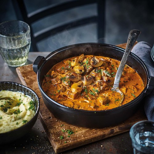 M&S Creamy Stroganoff Sauce