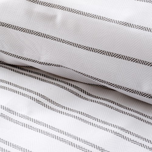 Style Sisters Frill Stripe Single Duvet Set
