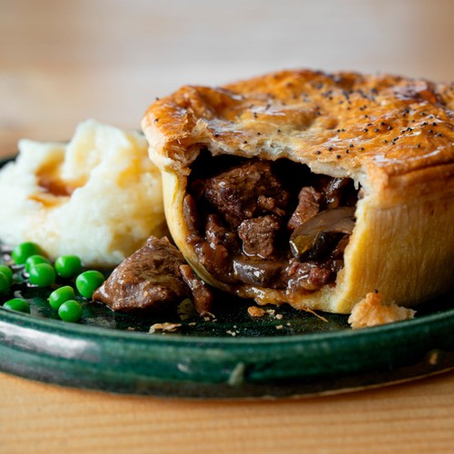 Higgidy Slow-Cooked Steak, Red Wine & Bacon Pie