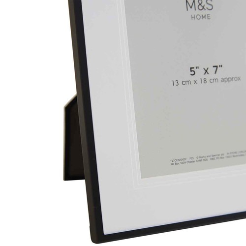 M&S 5X7" Layered Mount Frame, Black