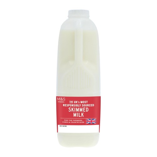M&S Select Farms British Skimmed Milk 2 Pints