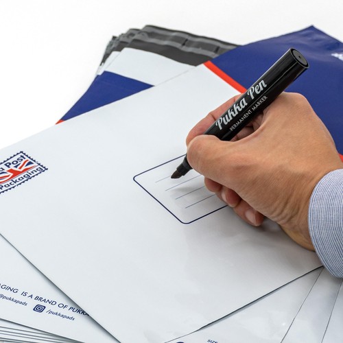 Pukka Pad Size 4 White Medium Poly Mail Bag- 320mm x 440mm + 40mm