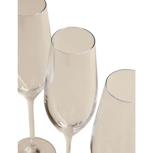M&S Maxim Champagne, Clear