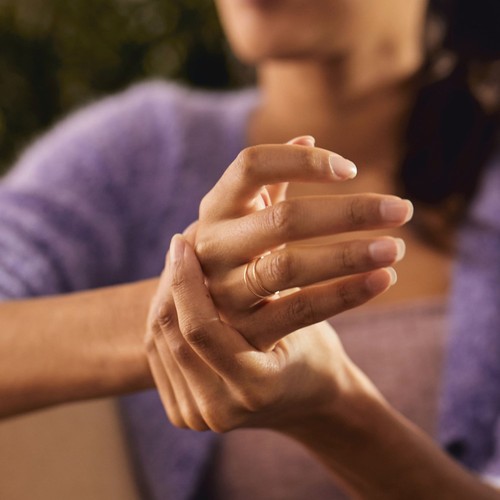 Dove Purely Pampering Shea Butter Caring Hand Wash