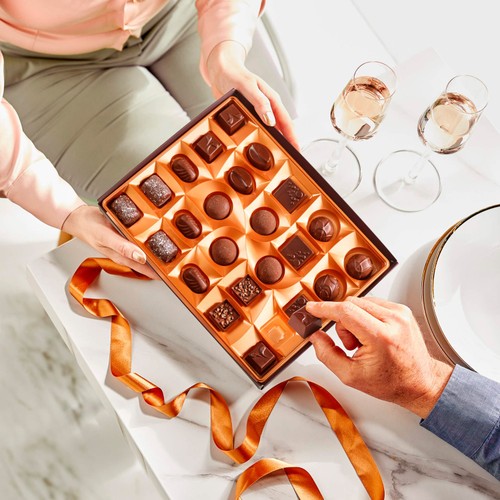 Thorntons Continental Dark Selection Box of Chocolates