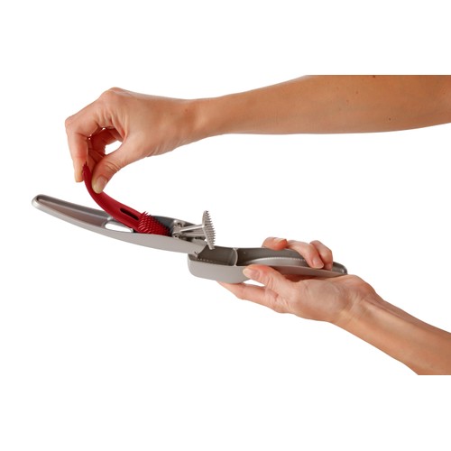 Zyliss Susi 3 Garlic Press, Silver