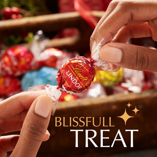 Lindt Lindor Milk & White Assorted Chocolate Truffles Box