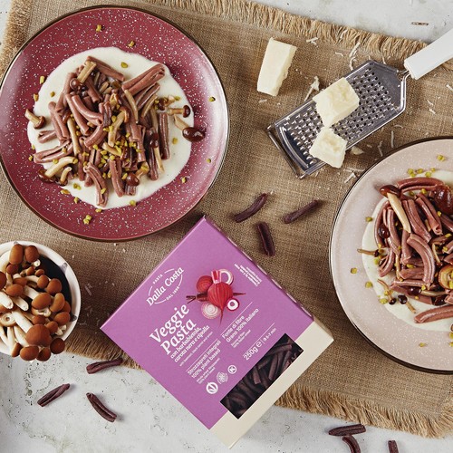 Dalla Costa Veggie pasta with beetroot, black carrot and onion