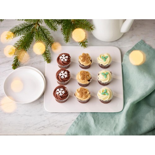 Fiona Cairns 9 Christmas Mini Fairy Cakes