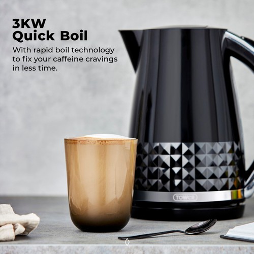 Tower Solitaire 1.5L 3KW Kettle Black