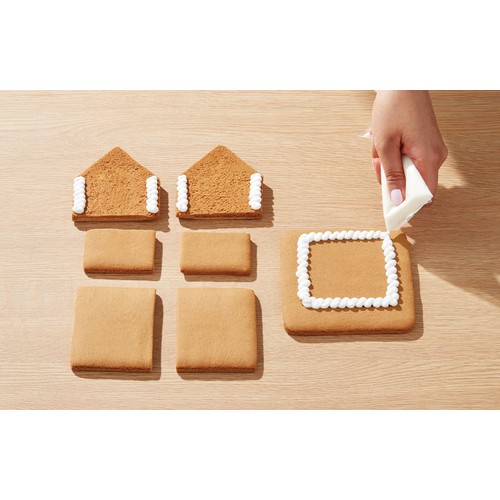 Create A Treat Mini Gingerbread House