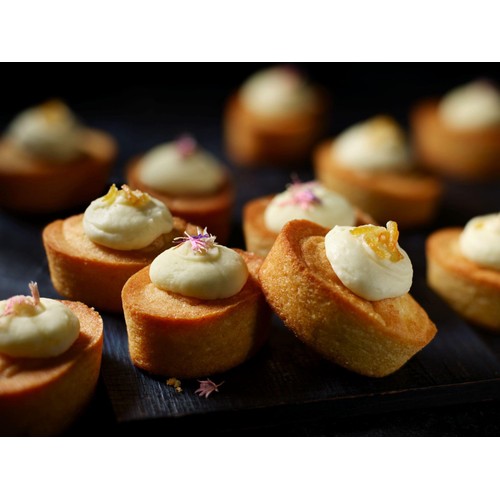 M&S Orange & Almond Cakes