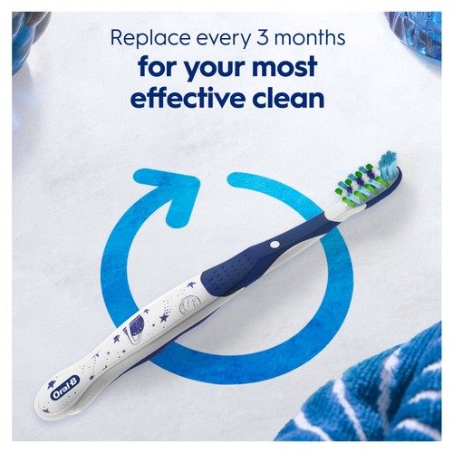 Oral-B Junior Age 6-12 Colour Changing Extra Soft Toothbrush