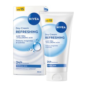 NIVEA Day Cream Face Moisturiser for Dry & Sensitive Skin SPF15