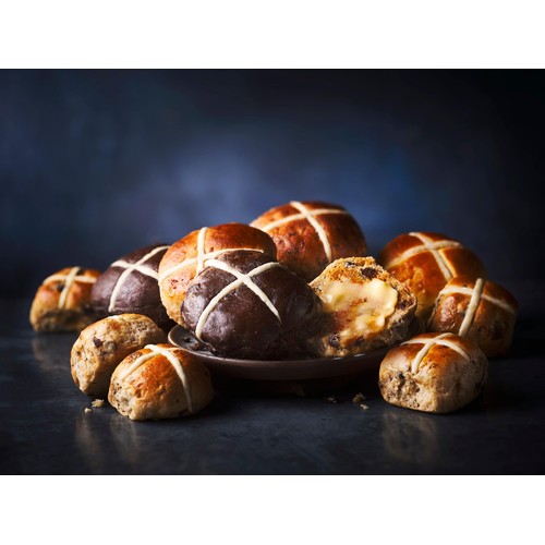 M&S 4 Luxury Fruited Hot Cross Buns