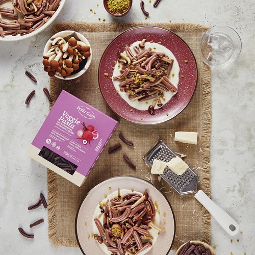 Dalla Costa Veggie pasta with beetroot, black carrot and onion