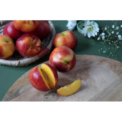 Diamond Crop Ripe and Ready to Eat Nectarine