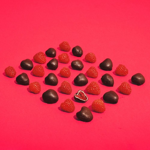trufru Raspberries in White & Dark Chocolate