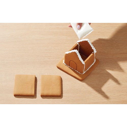 Create A Treat Mini Gingerbread House