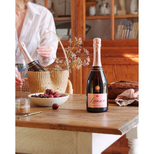 Lanson Le Rose, Champagne, France | Prices, Reviews, Stores & Market Trends - View #4