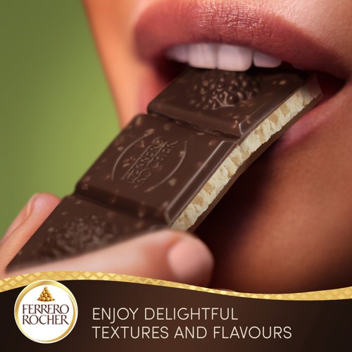 Ferrero Rocher Milk Chocolate with Hazelnut & Macadamia Bar