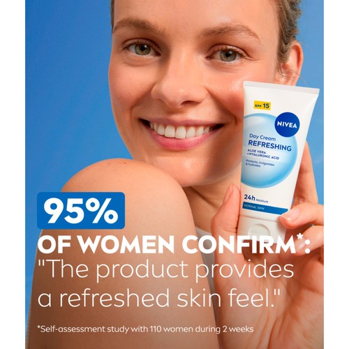 NIVEA Refreshing 24h Day Face Cream SPF15