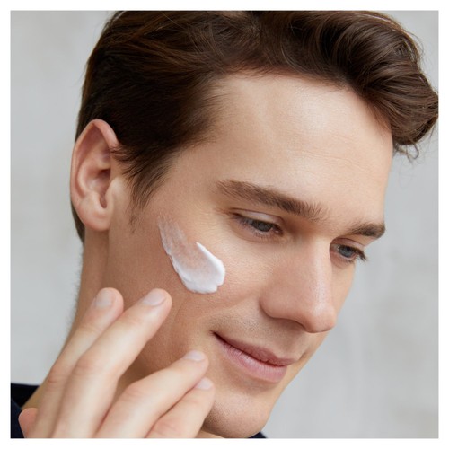 NIVEA MEN Protect & Care Intensive Face Moisturiser