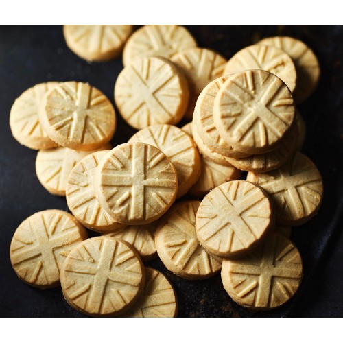 M&S All Butter Shortbread Tin - Ocado