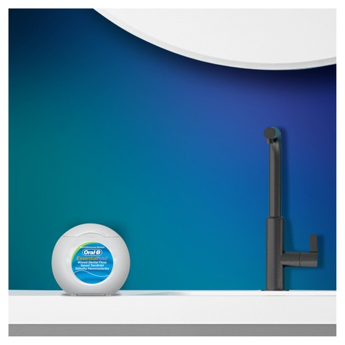 Oral-B Essential Mint Waxed Dental Floss