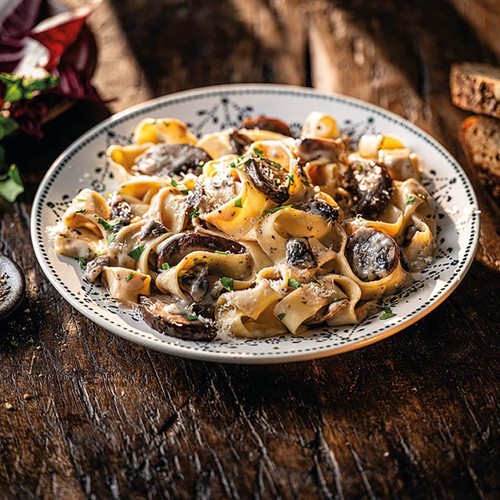 M&S Mushroom Pappardelle Serves 1