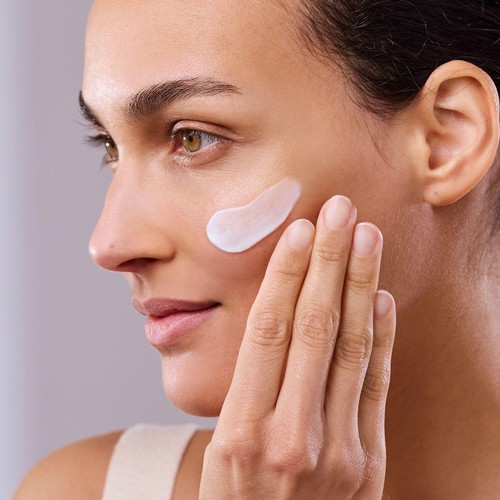 Evolve Organic Daily Renew Face Cream
